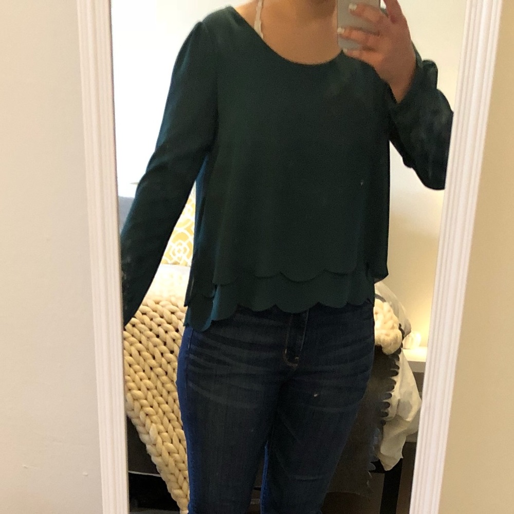 Francesca’s | Scalloped Top